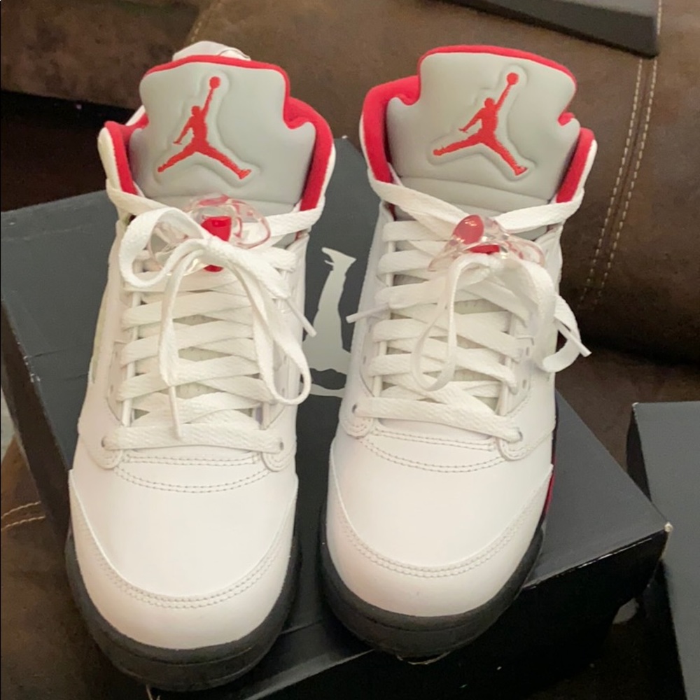 Size 6 air Jordan 5 retro